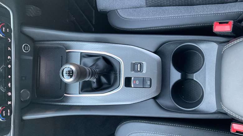 Nissan Qashqai 1.3 DiG-T MH N-Connecta 5dr Petrol Hatchback